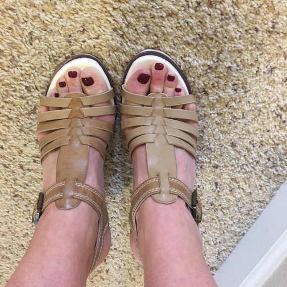 Fun Tan Leather Wedge Sandals 👡 Sz 8.5 - Picture 3 of 7